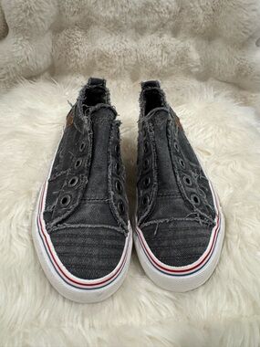 Slip-On Distressed Canvas Sneakers in Charcoal Gray